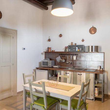 Palazzo Bianchi Domus Holidays Trani Eksteriør billede