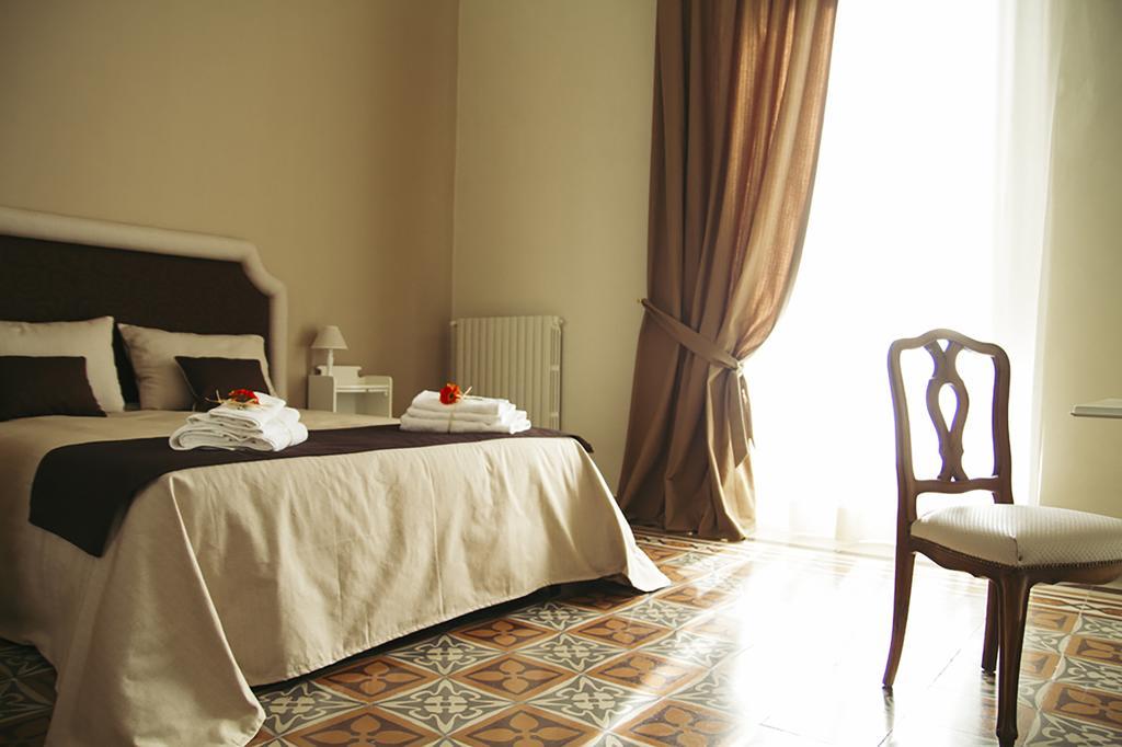 Palazzo Bianchi Domus Holidays Trani Eksteriør billede