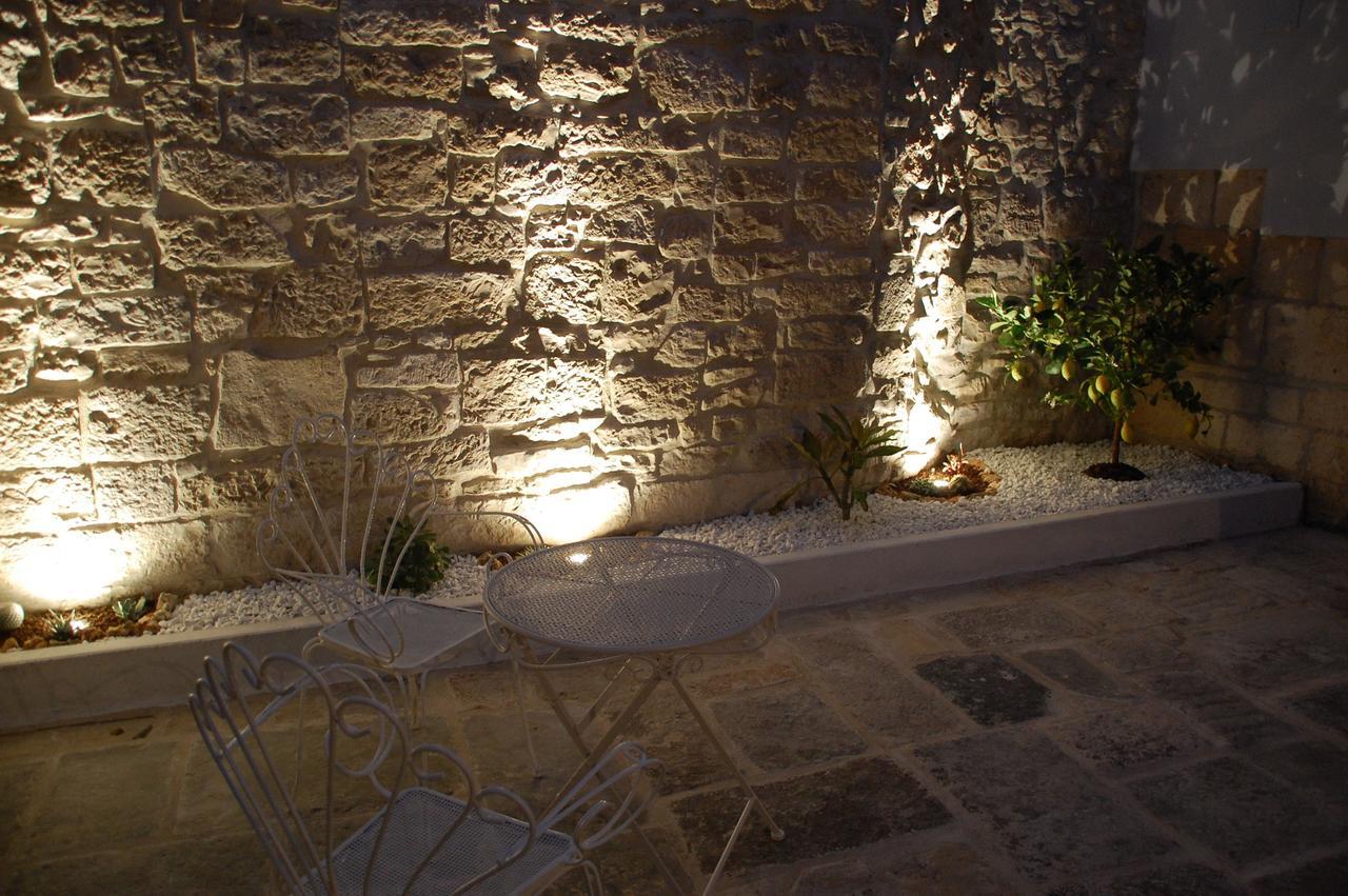 Palazzo Bianchi Domus Holidays Trani Eksteriør billede